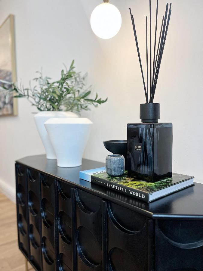 Todmorden Town Centre Apartment מראה חיצוני תמונה