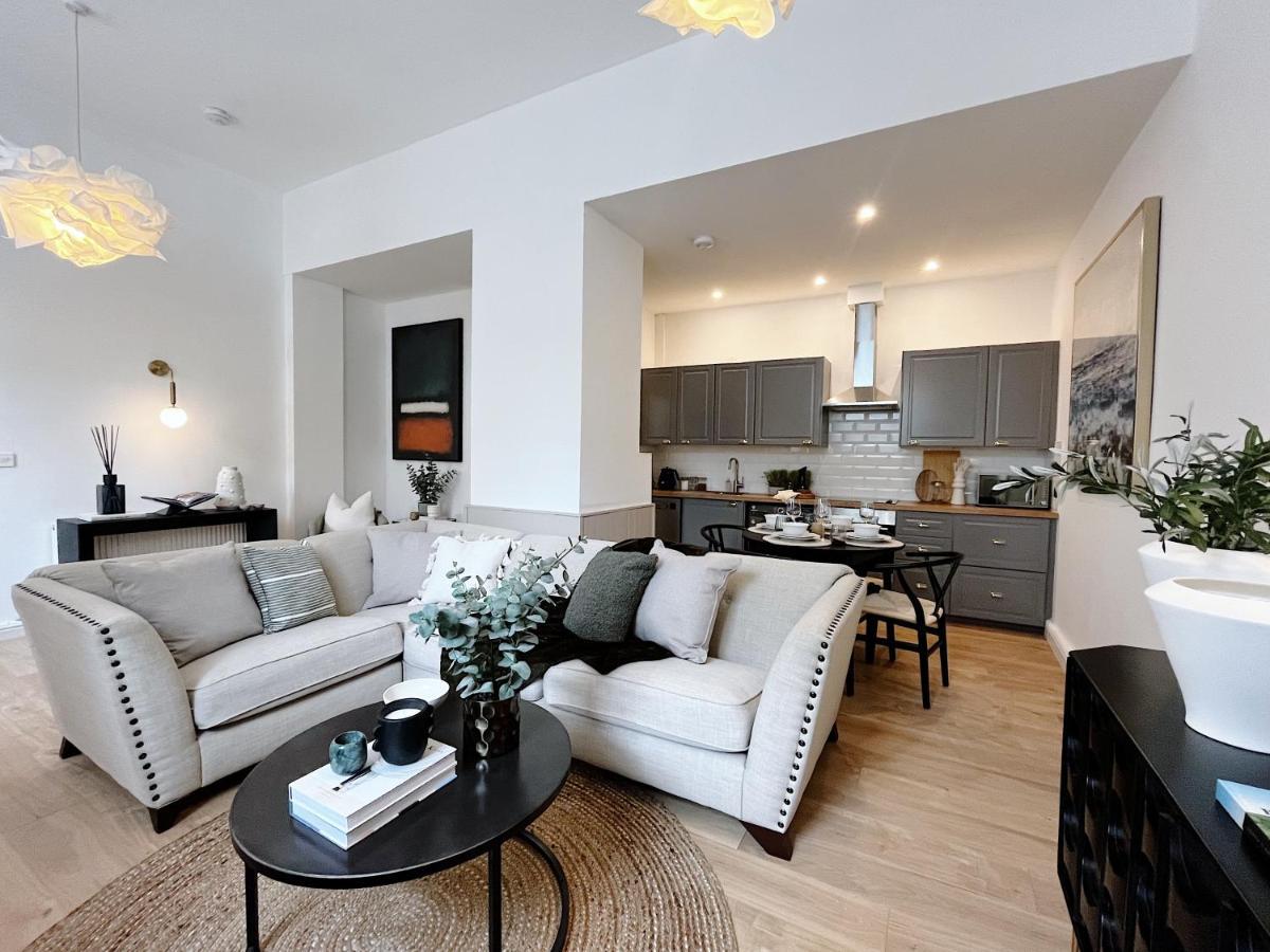 Todmorden Town Centre Apartment מראה חיצוני תמונה