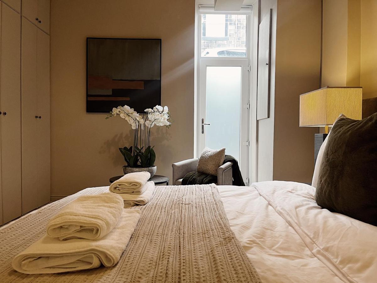 Todmorden Town Centre Apartment מראה חיצוני תמונה