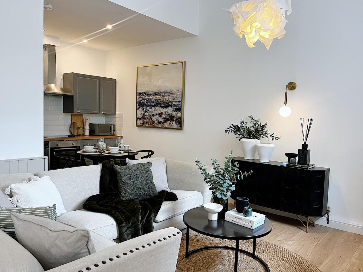 Todmorden Town Centre Apartment מראה חיצוני תמונה